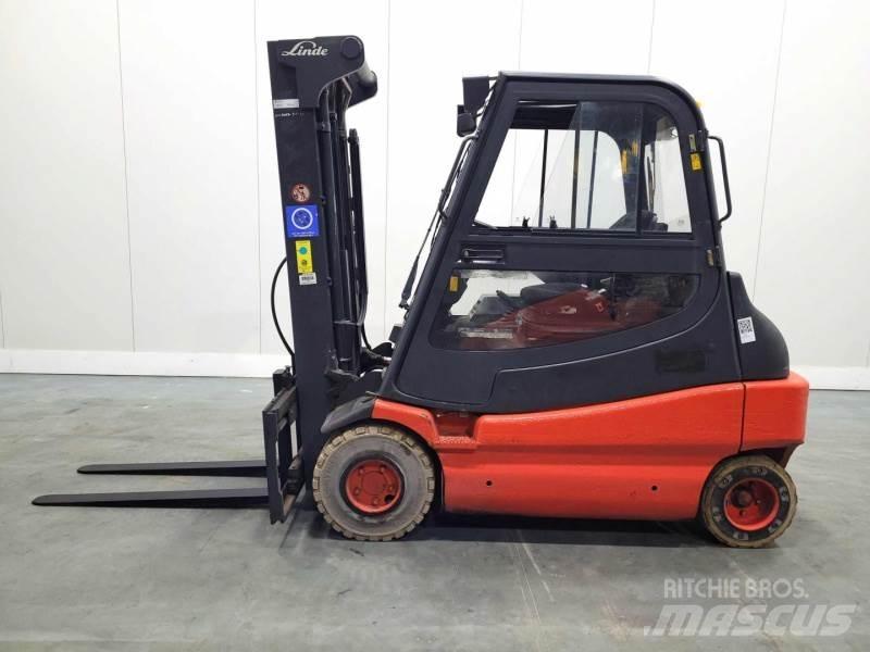 Linde E30-03 336 电动叉车