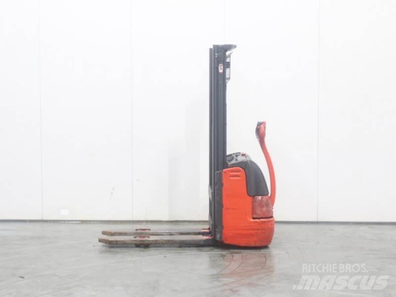 Linde L10 379 手托盘堆垛机