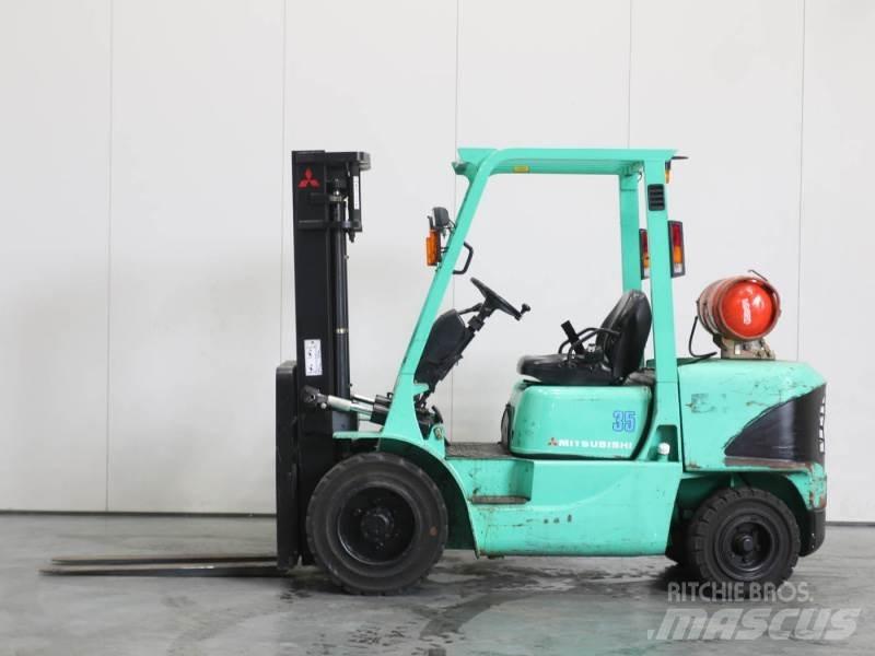 Mitsubishi FG35K 天然气叉车