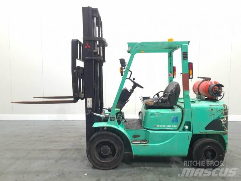 Mitsubishi FG35K 天然气叉车