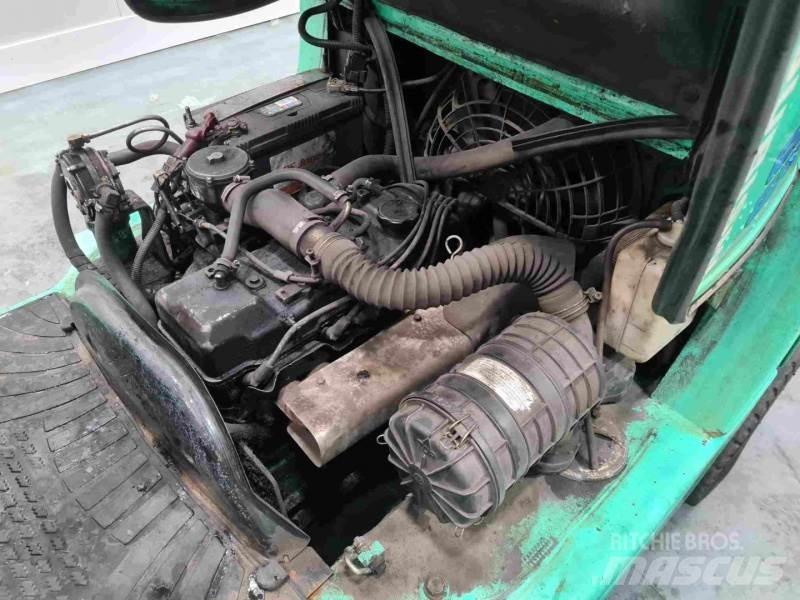 Mitsubishi FG35K 天然气叉车