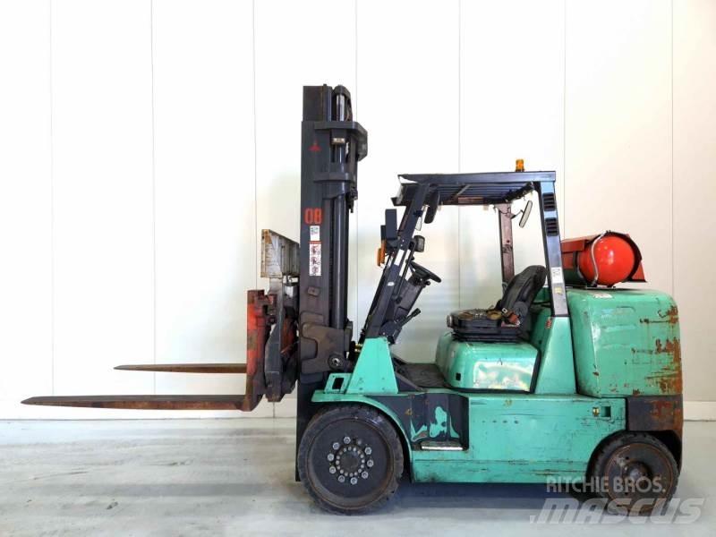 Mitsubishi FGC70K 天然气叉车