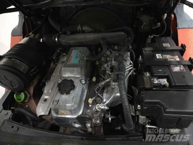 Toyota 52-8FDJF35 柴油叉车