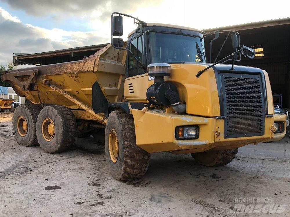Bell D30D 刚性自卸车