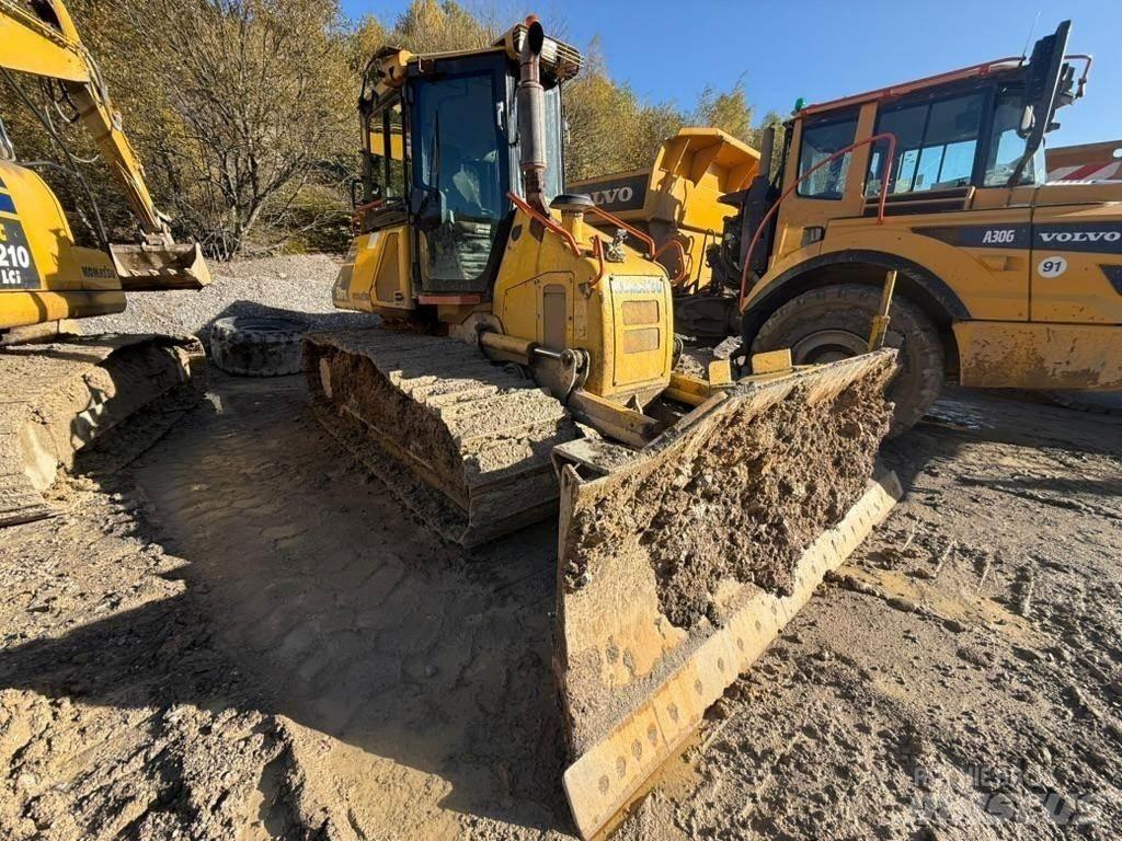 Komatsu D51PX 履带式推土机