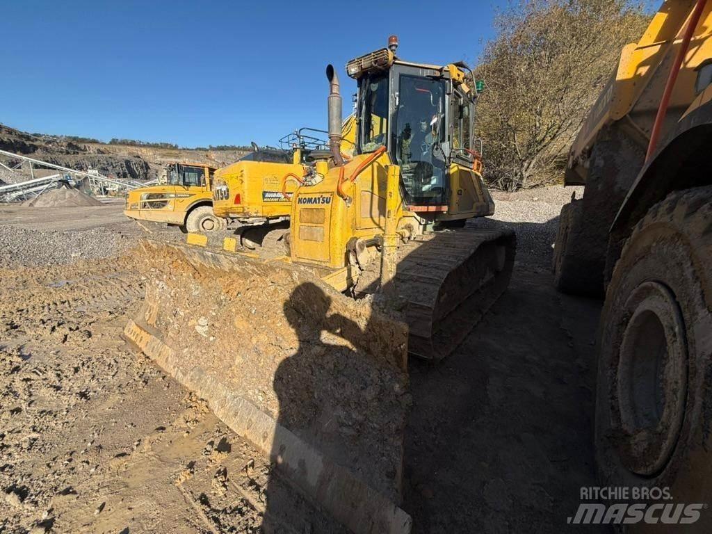 Komatsu D51PX 履带式推土机