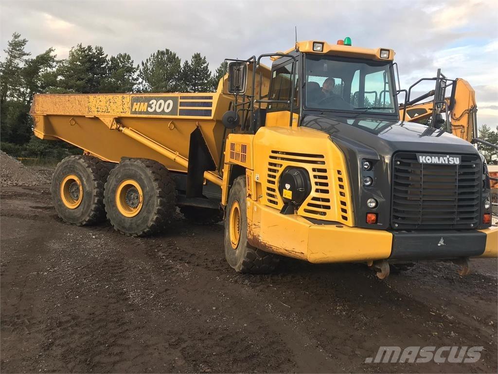 Komatsu HM300-5 铰接式自卸车