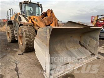 Liebherr L586 轮式装载机
