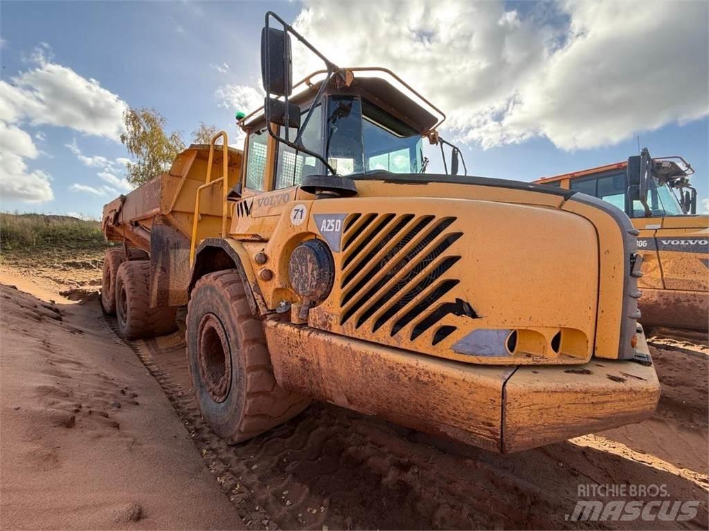 Volvo A25D 铰接式自卸车