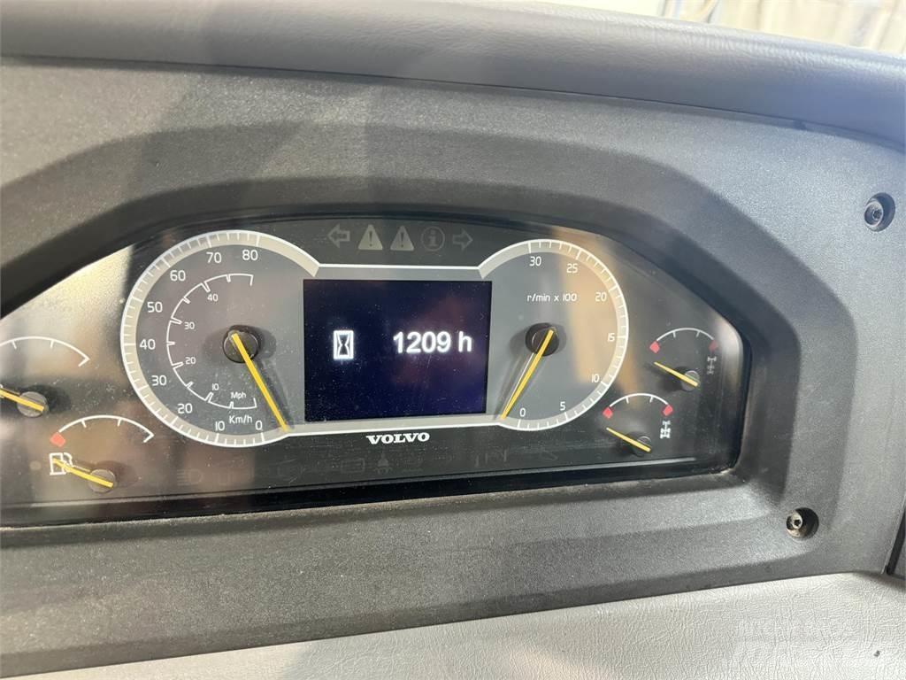 Volvo A30G 铰接式自卸车