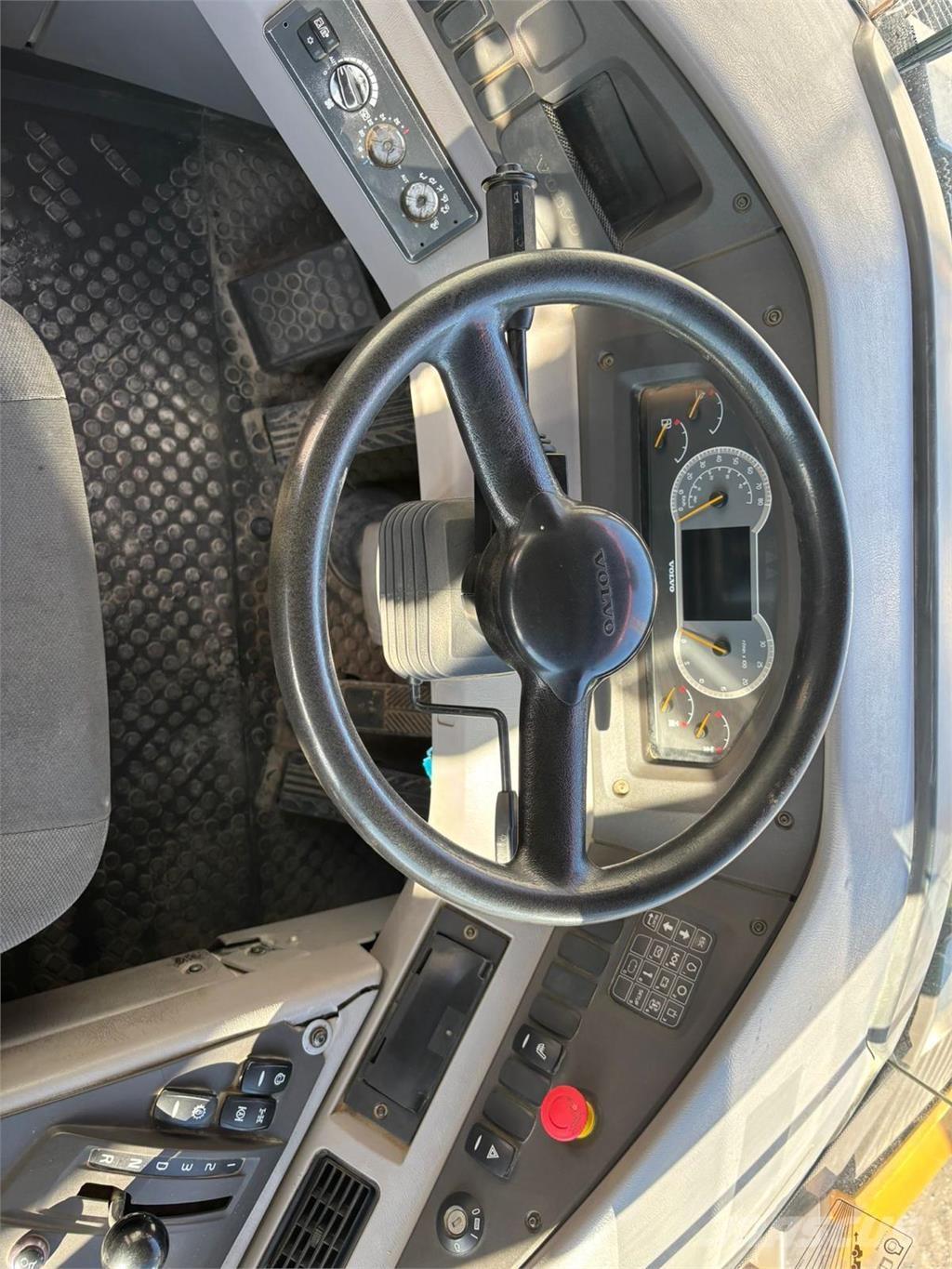 Volvo A45G 铰接式自卸车