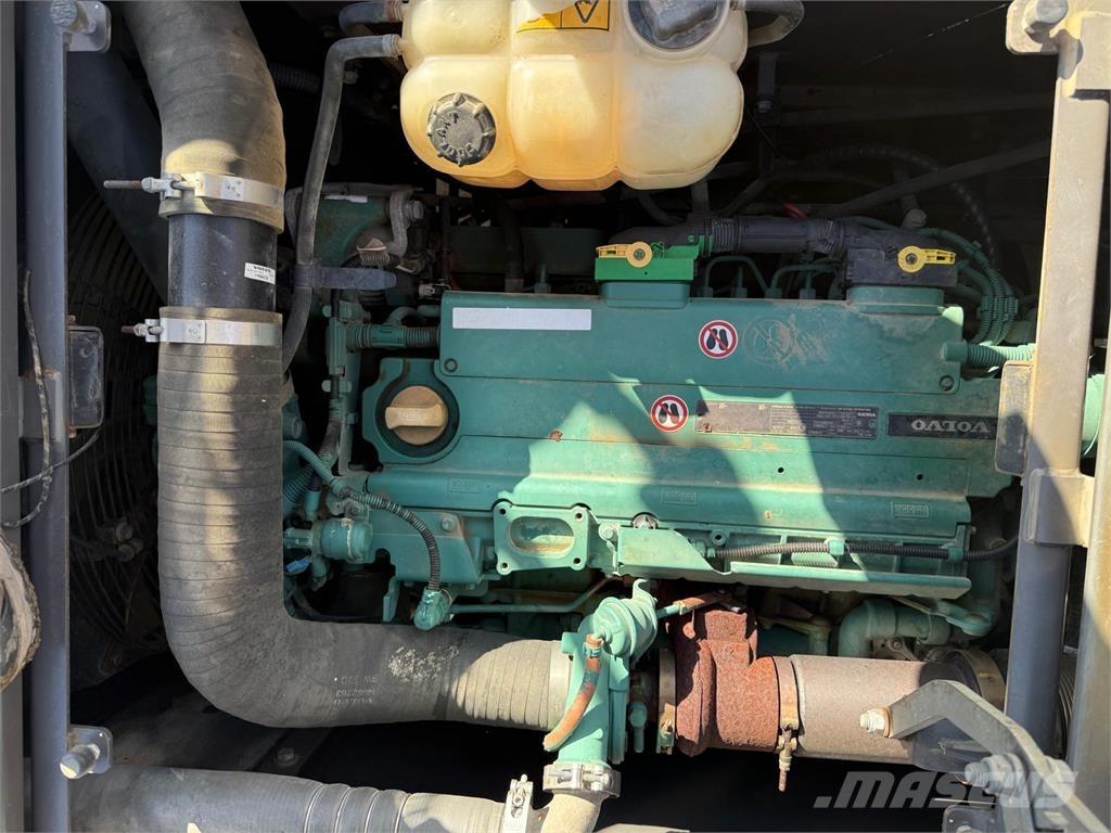 Volvo EC220EL 履带挖掘机