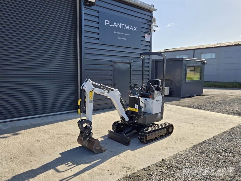 Bobcat E10 小型挖掘机