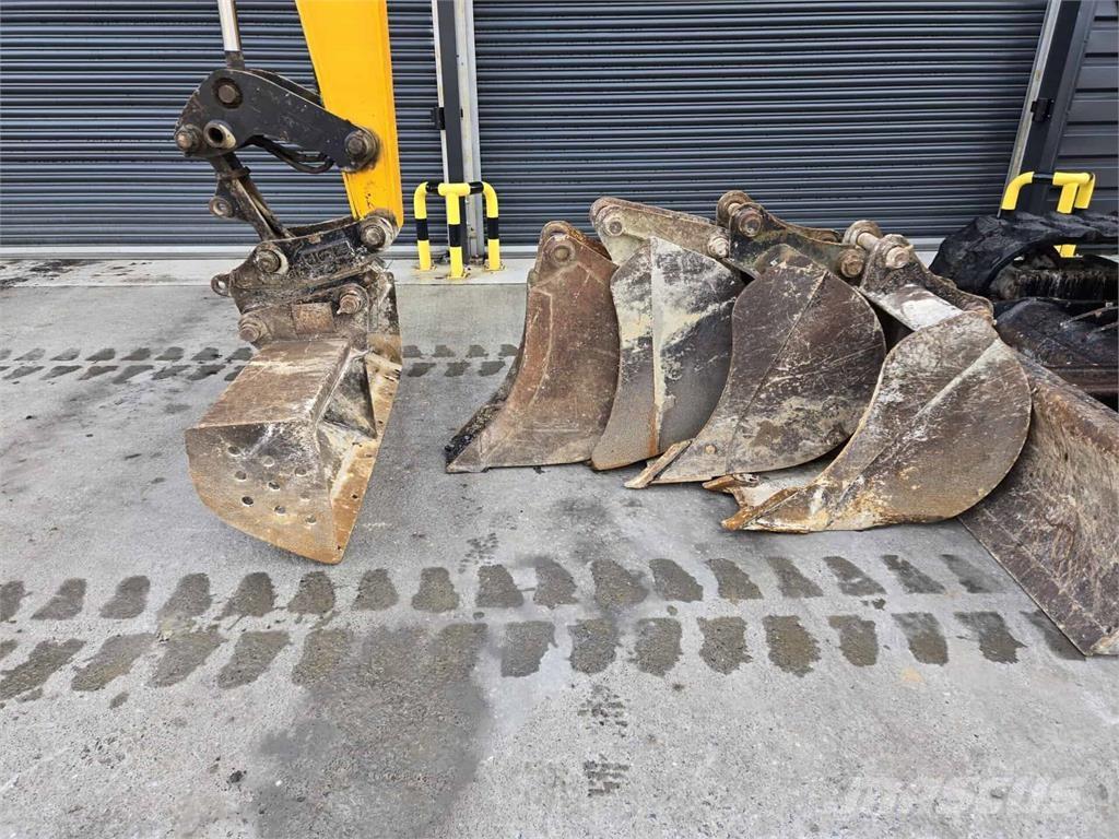 JCB 86C-1 中型挖掘机