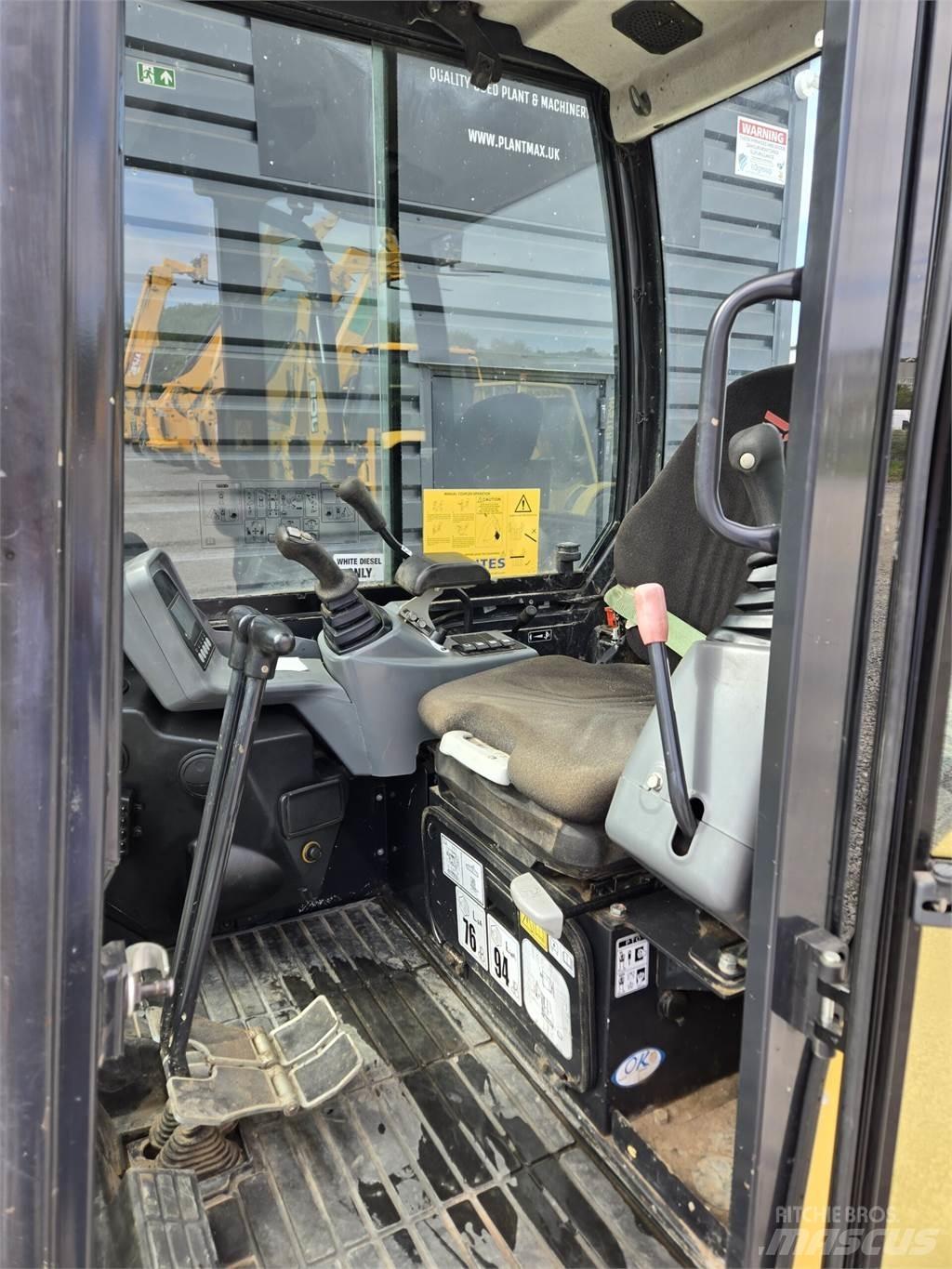 Yanmar SV26 小型挖掘机