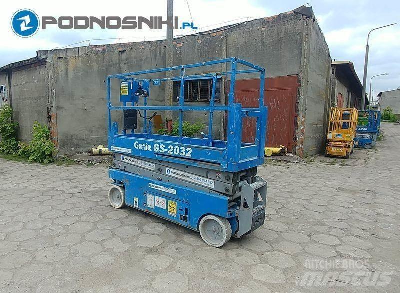 Genie 2032 剪叉式升降机
