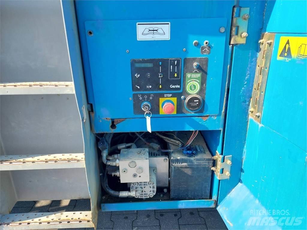 Genie GS-3390 剪叉式升降机