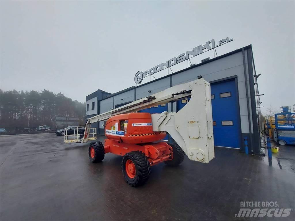 JLG 800AJ 曲臂高空工作平台