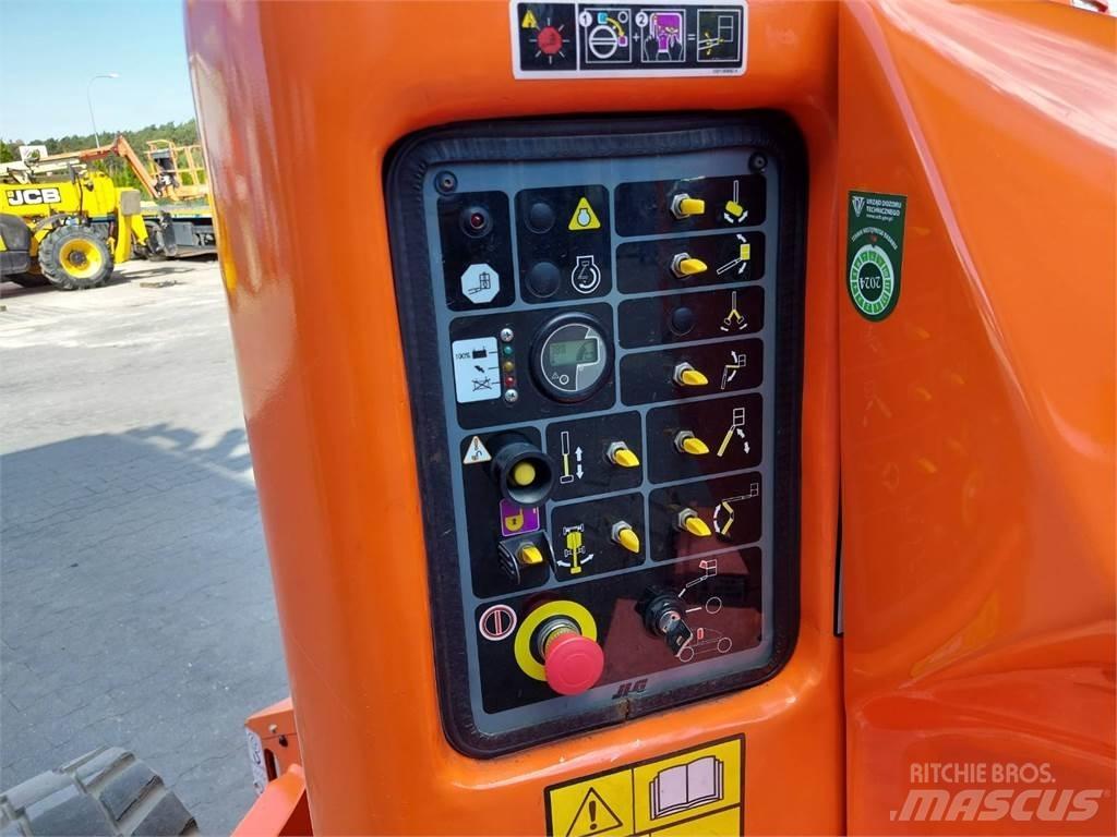 JLG E450AJ 曲臂高空工作平台