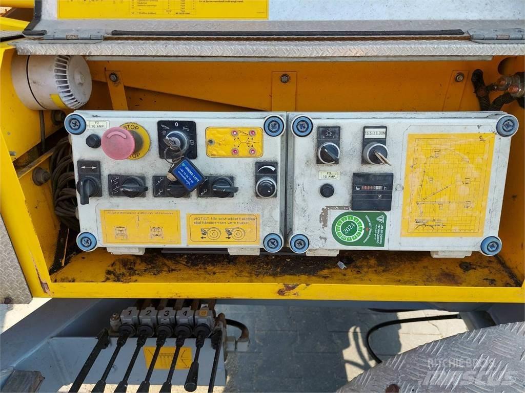 Omme 1830 EBZX 拖拉移动式高空作业平台