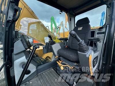 CAT 320 履带挖掘机