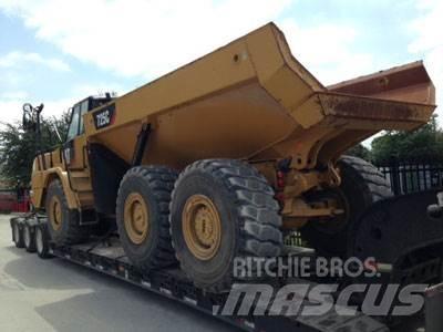 CAT 725C 铰接式自卸车