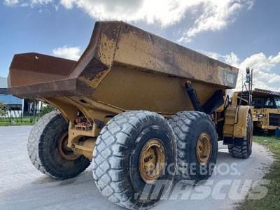 CAT 740B 铰接式自卸车