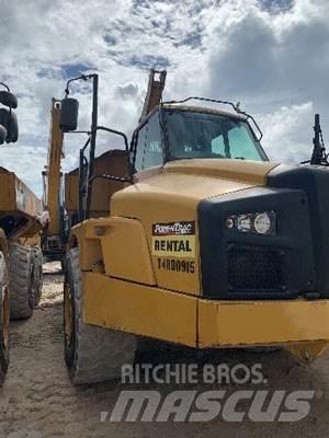 CAT 740B 铰接式自卸车