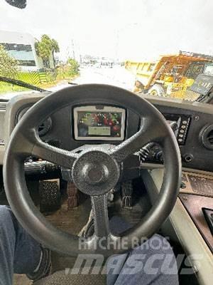 CAT 770G 刚性自卸车