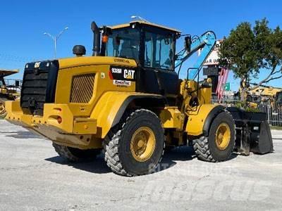 CAT 938M 轮式装载机