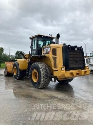 CAT 966M 轮式装载机