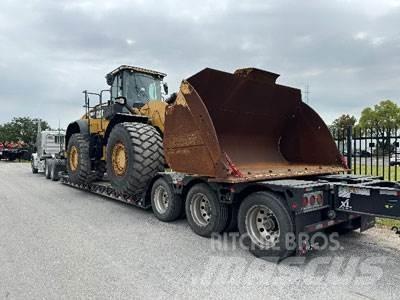 CAT 982M 轮式装载机