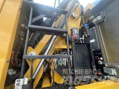 CAT MH3026 工业挖掘机