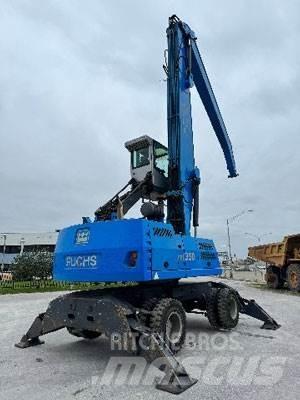 Fuchs MHL350D 工业挖掘机