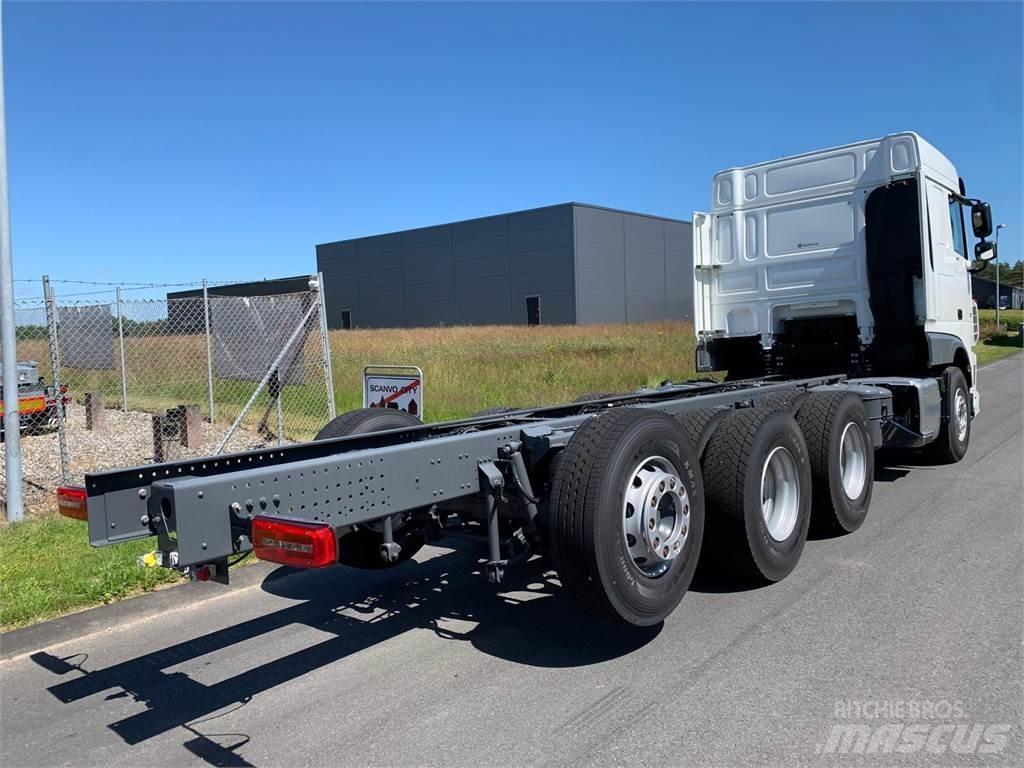 DAF XF 430 8x4*4 平板车