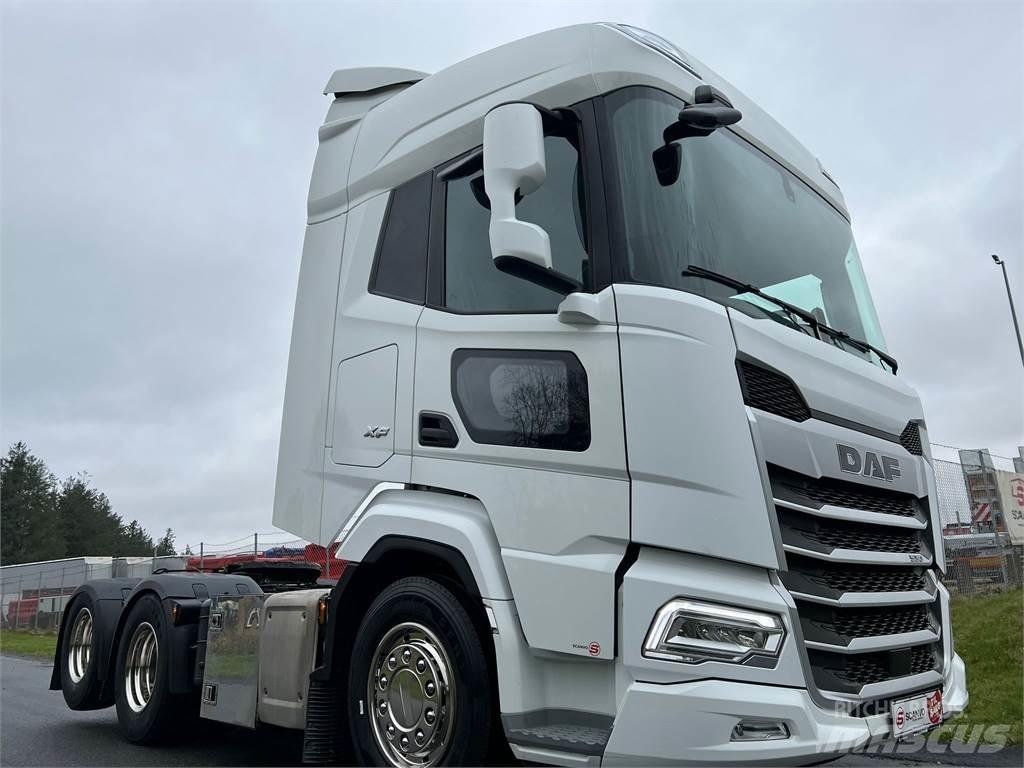 DAF XF530 FTS 6x2 牵引车