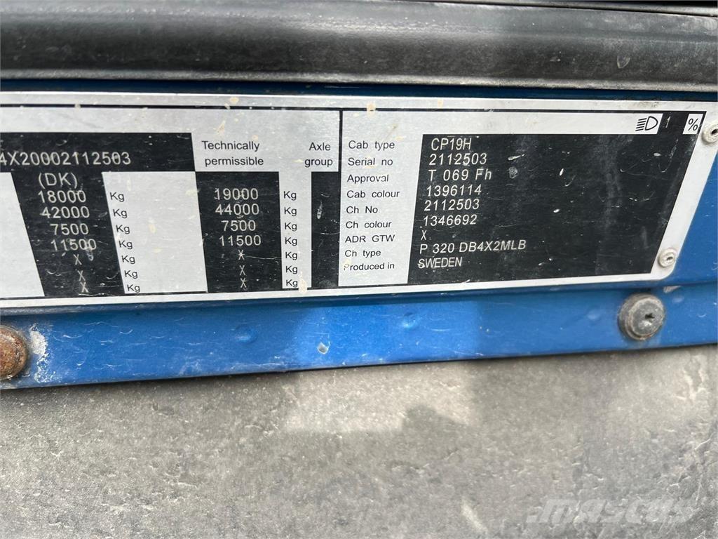 Scania P320 厢式货车