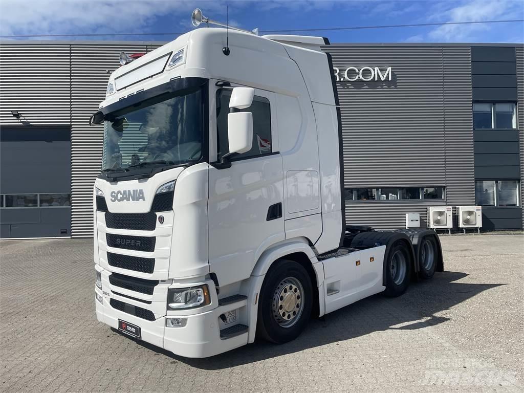 Scania S560 2950 牵引车