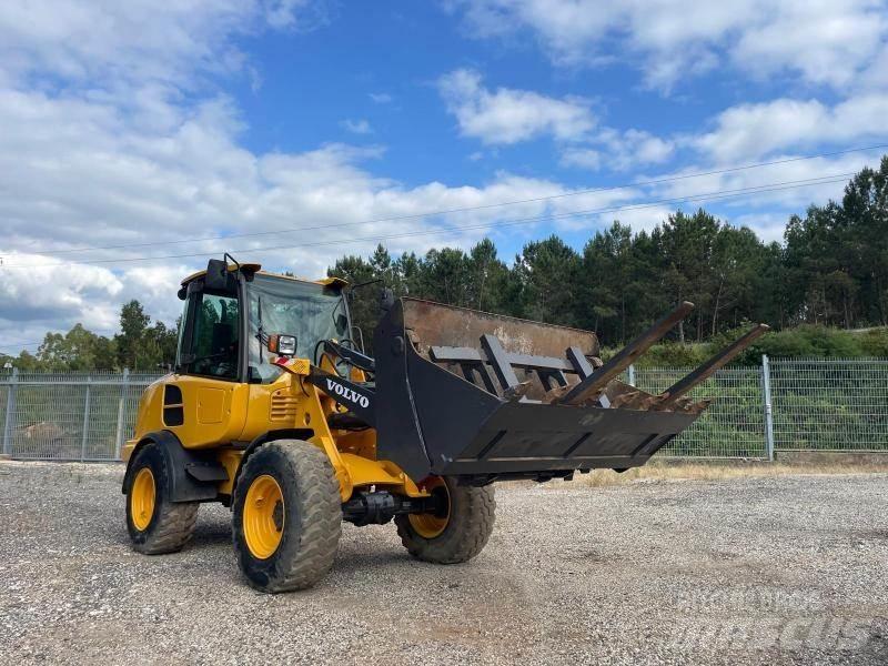 Volvo L 25 F 轮式装载机