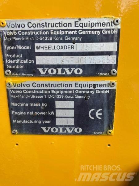 Volvo L 25 F 轮式装载机