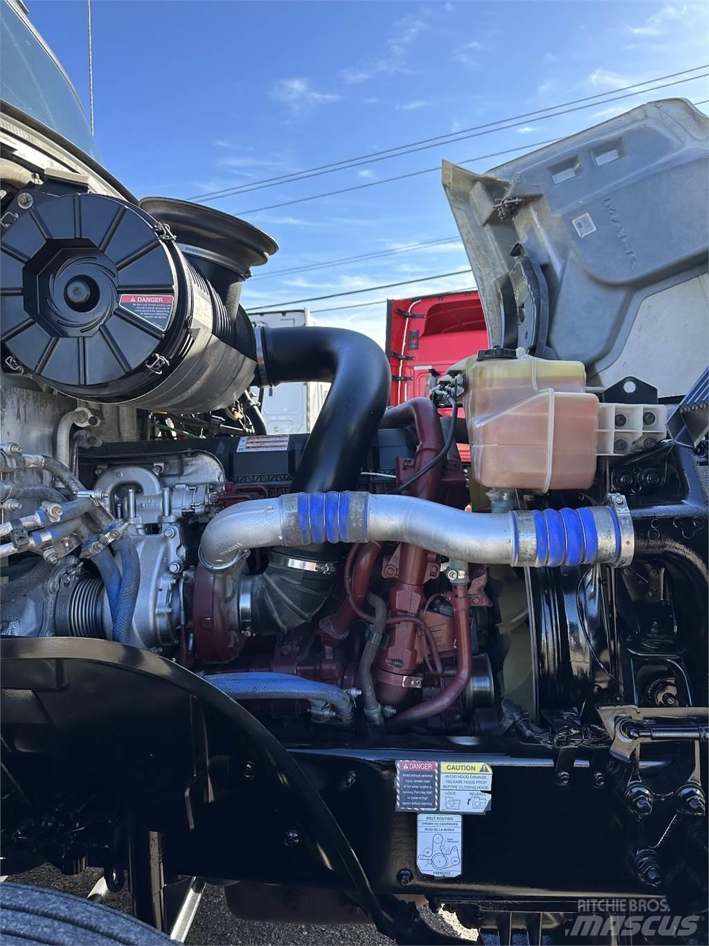 Mack ANTHEM 牵引车