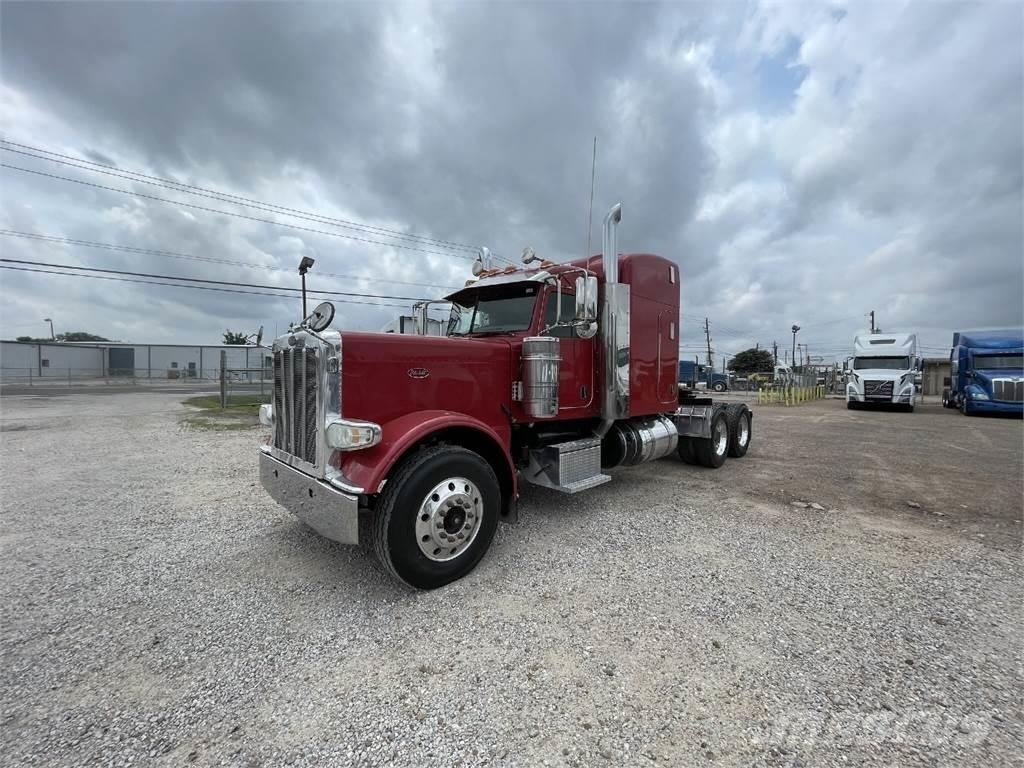 Peterbilt 389 牵引车
