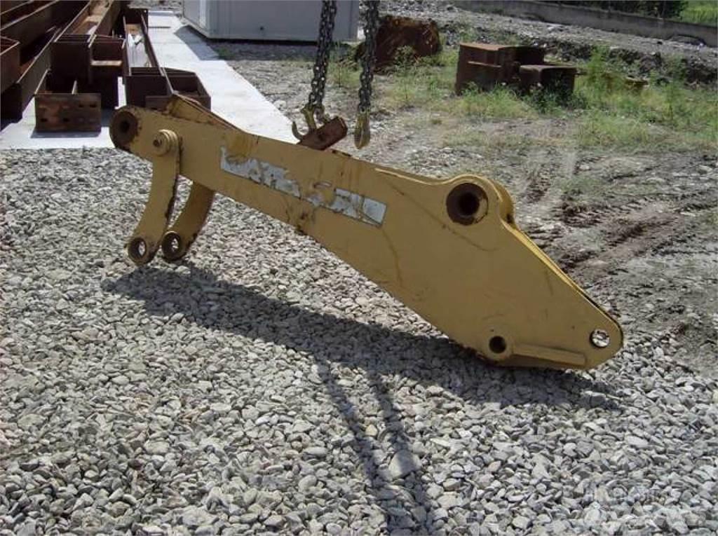 CAT 212 底盘和悬架