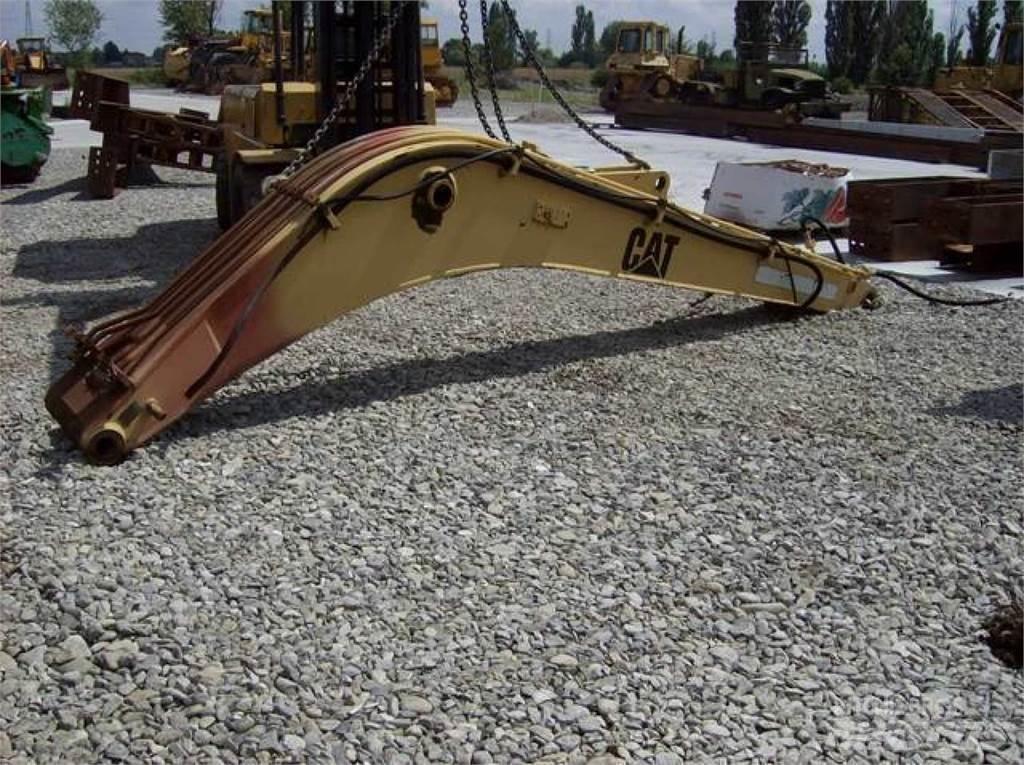 CAT 212 底盘和悬架