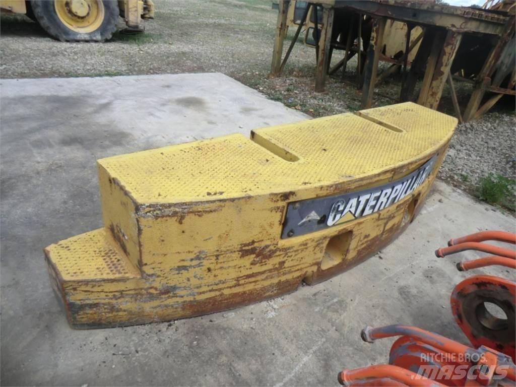 CAT 231D 底盘和悬架