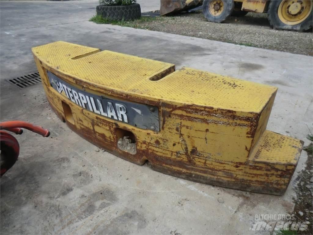 CAT 231D 底盘和悬架