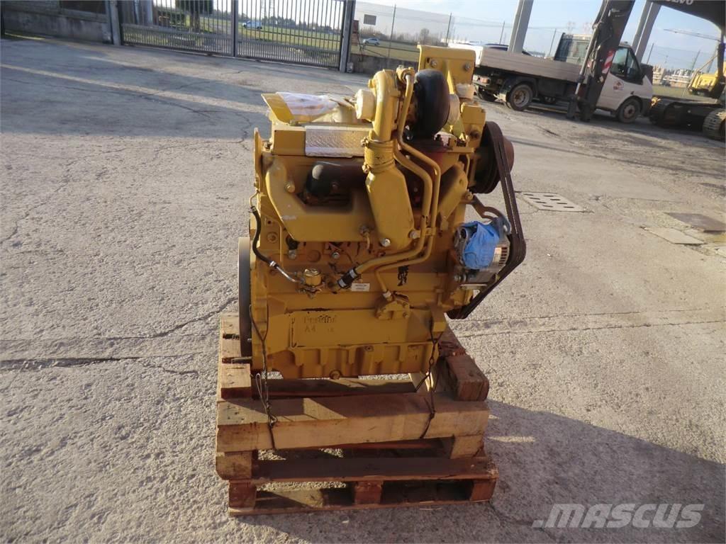 CAT 3054 发动机