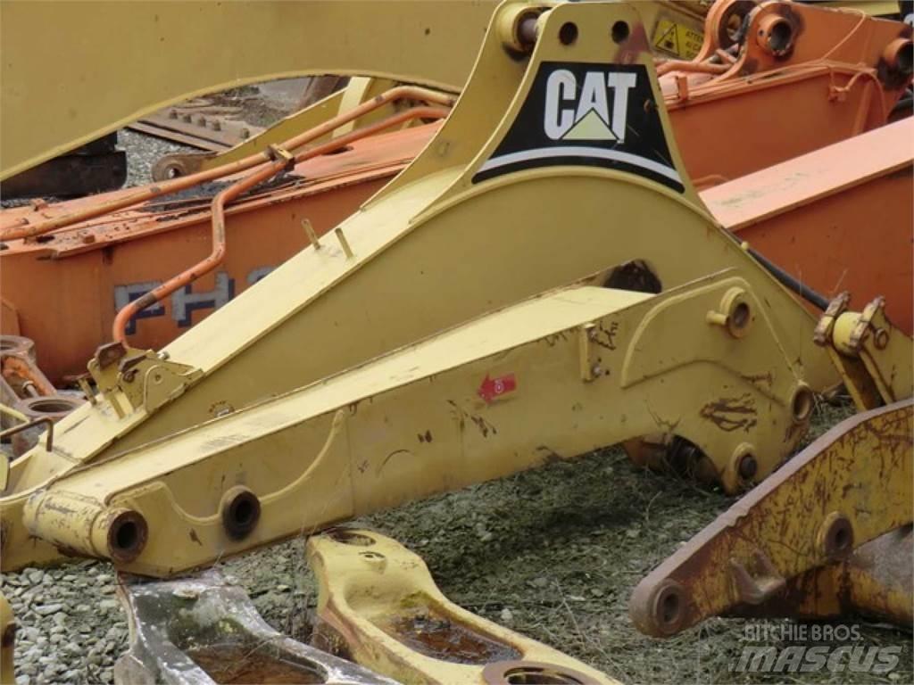 CAT 438C 底盘和悬架