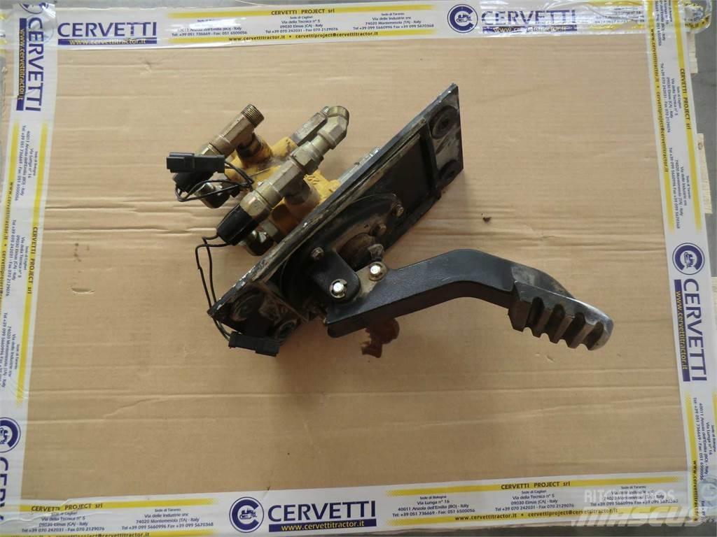 CAT 735 建筑机械-其他
