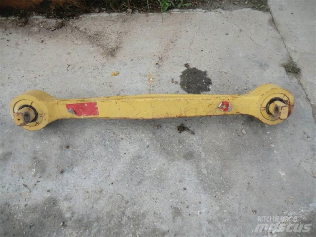 CAT 735 履带、链条和底盘